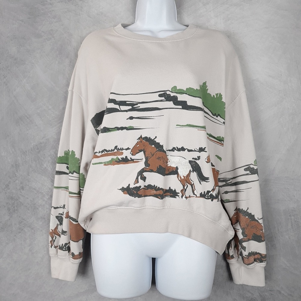 Daydreamer Sweatshirt Womens Small Beige Wild Horse Western Graphic Fleece